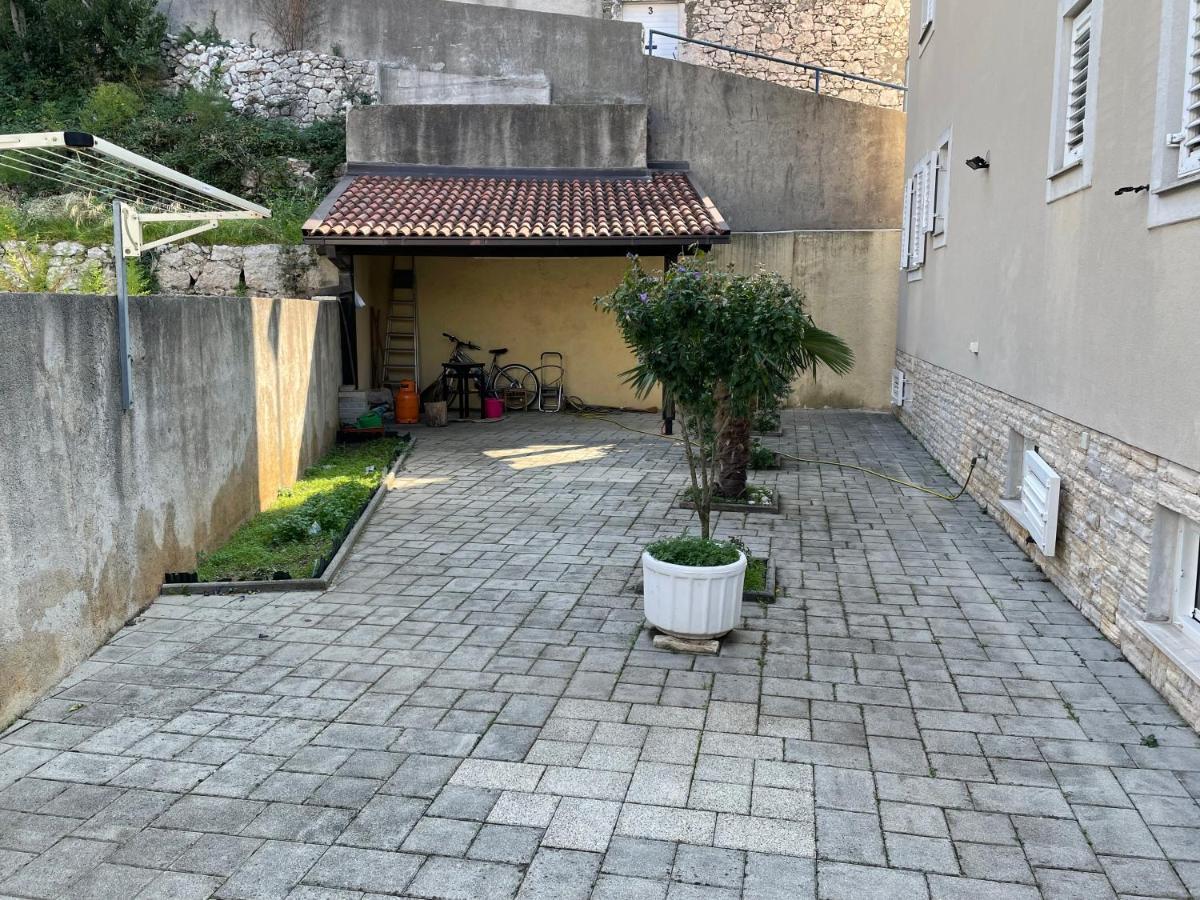 Apartments Girl Novi Vinodolski Dış mekan fotoğraf